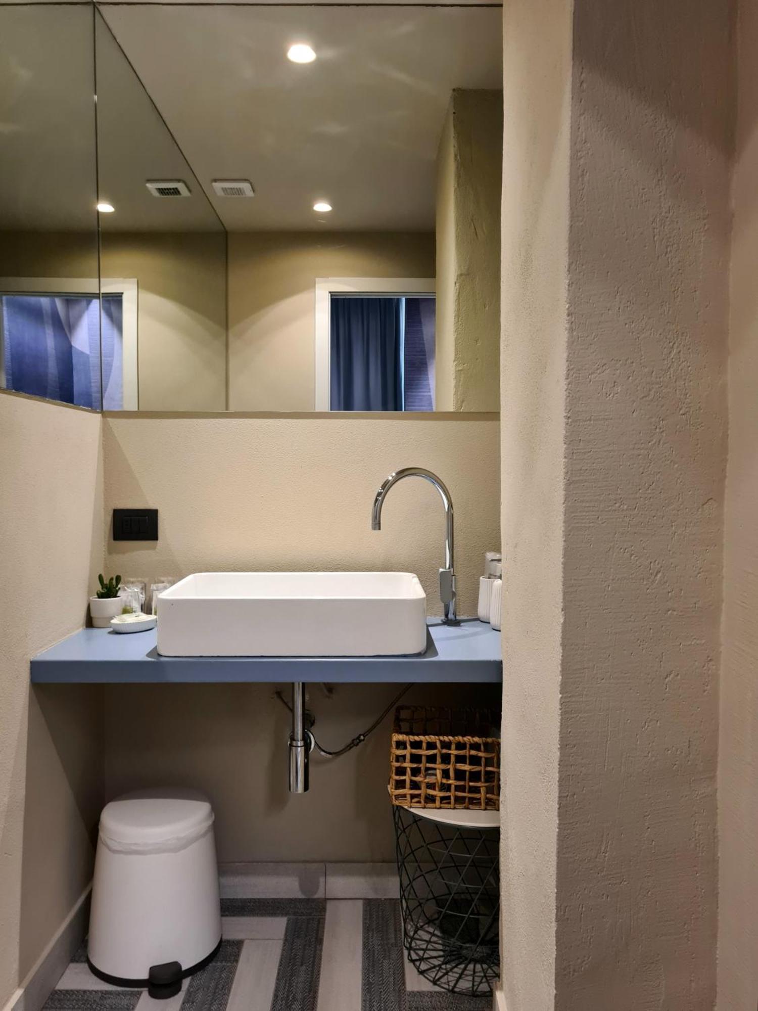 Serendipity Rooms - Navigli Milaan Buitenkant foto